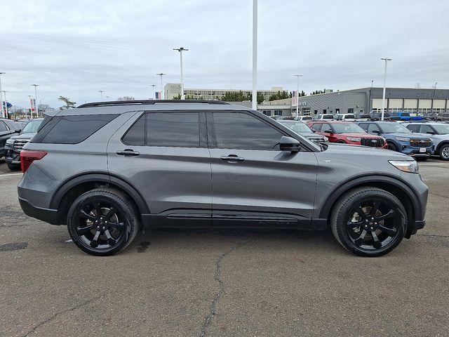 used 2024 Ford Explorer car, priced at $31,999