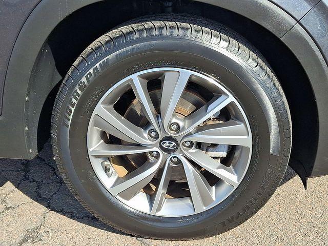 used 2020 Hyundai Santa Fe car, priced at $20,995