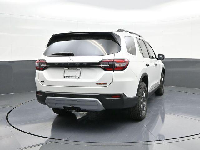 new 2025 Honda Pilot car, priced at $49,070