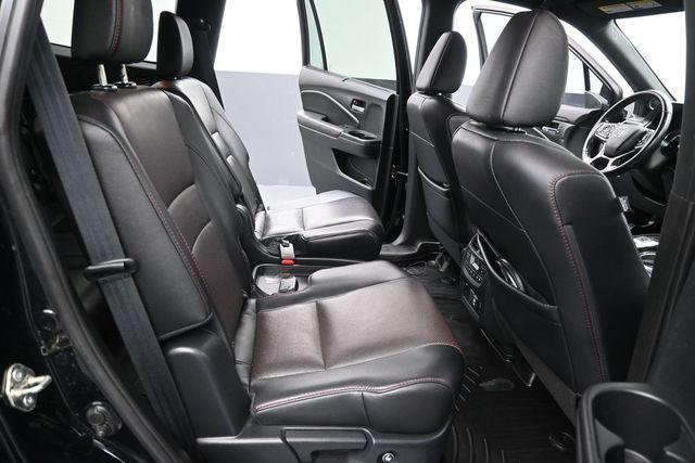 used 2020 Honda Pilot car, priced at $22,518