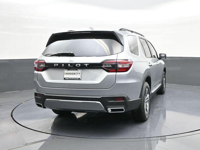 new 2026 Honda Pilot car, priced at $44,606