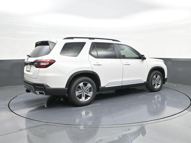 new 2026 Honda Pilot car, priced at $45,764