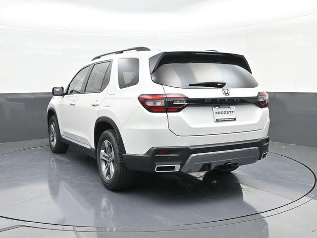new 2026 Honda Pilot car, priced at $45,764