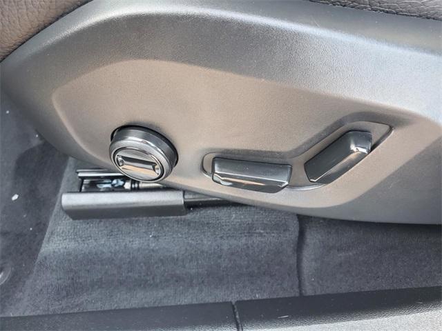 used 2025 Volvo XC60 car, priced at $38,300