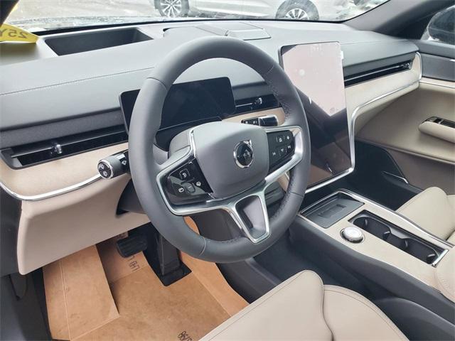new 2025 Volvo EX90 car, priced at $83,034