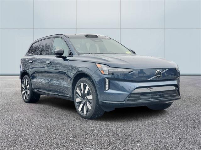 new 2025 Volvo EX90 car, priced at $83,034