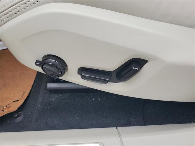 new 2026 Volvo XC60 car, priced at $61,435