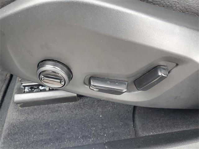 used 2025 Volvo XC60 car, priced at $37,300