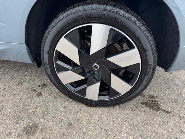 used 2024 Volvo XC60 Recharge Plug-In Hybrid car, priced at $42,500