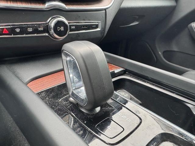 used 2024 Volvo XC60 Recharge Plug-In Hybrid car, priced at $42,500