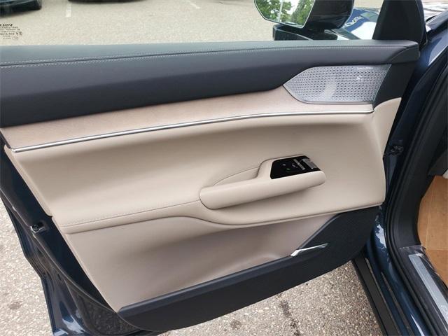 new 2025 Volvo EX90 car, priced at $89,590