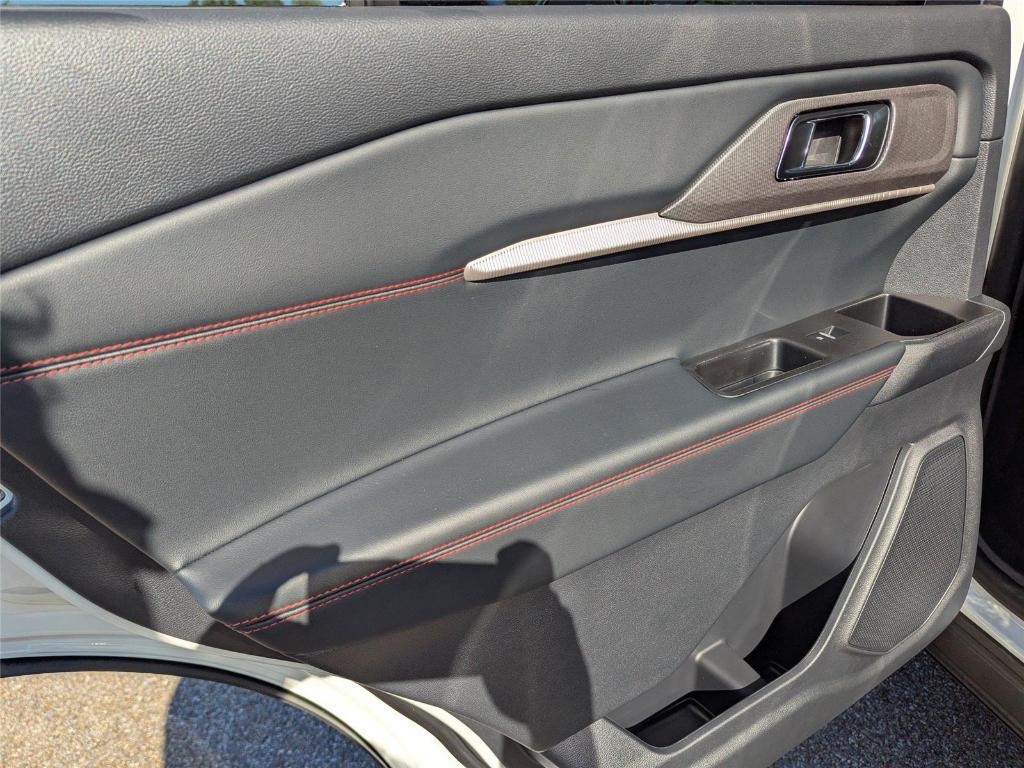 new 2025 Ford Explorer car, priced at $44,494