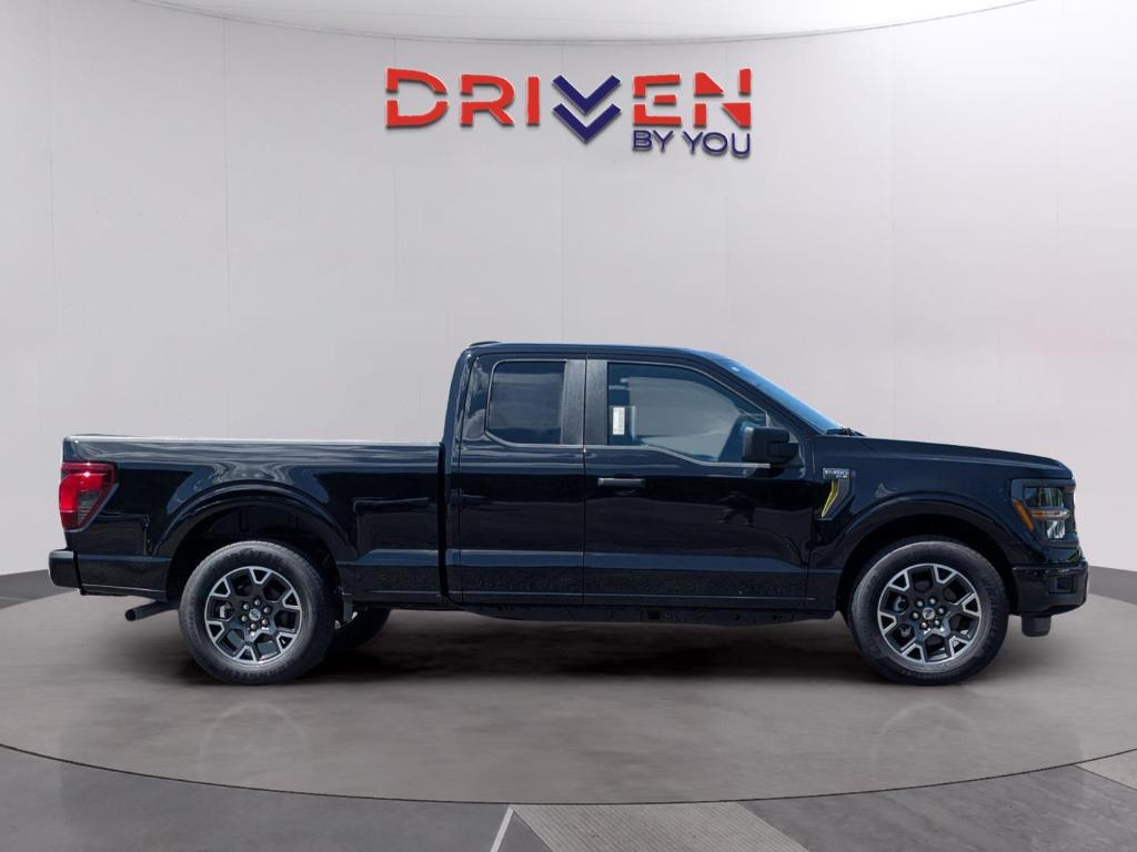 new 2025 Ford F-150 car, priced at $41,497