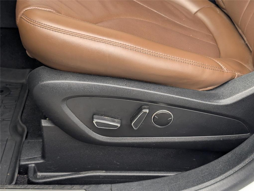 used 2023 Lincoln Nautilus car, priced at $29,997