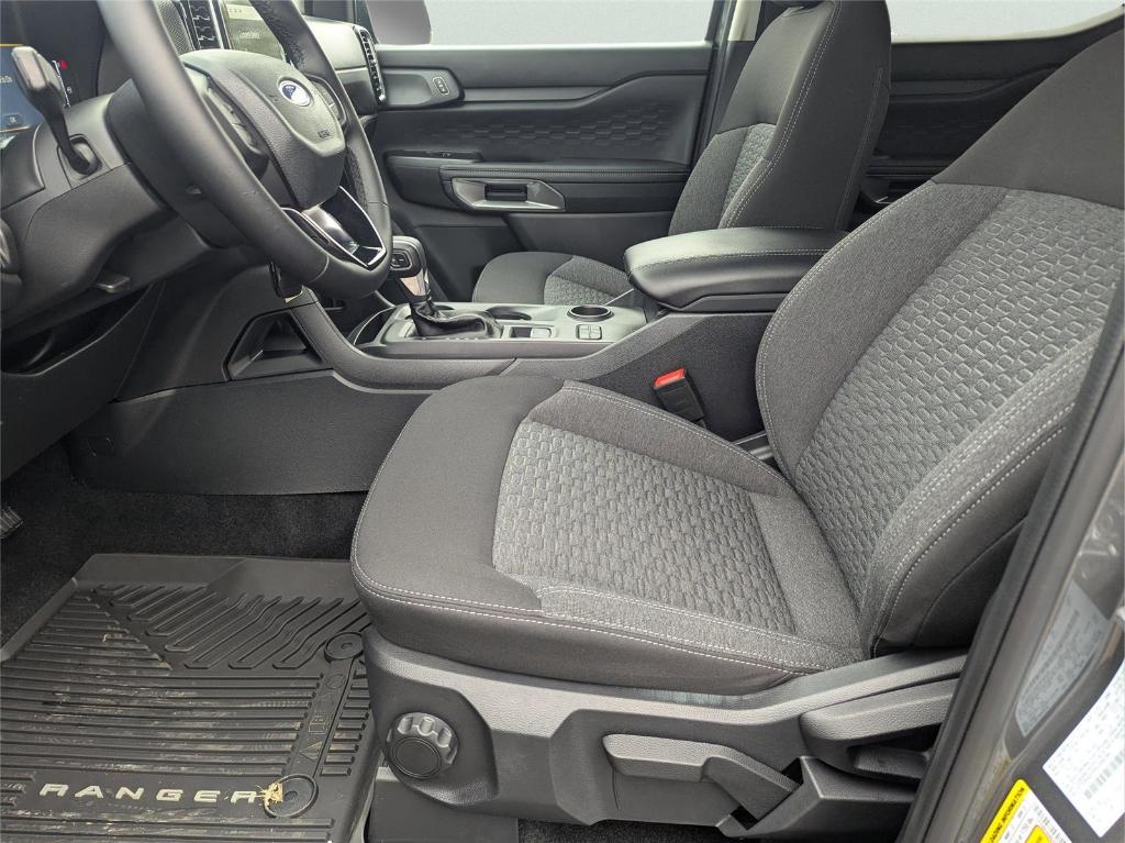 new 2025 Ford Ranger car, priced at $32,284