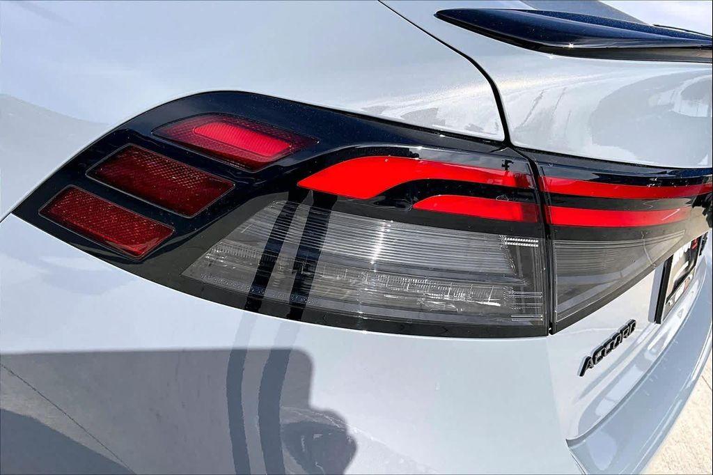 new 2026 Honda Accord Hybrid car, priced at $35,377