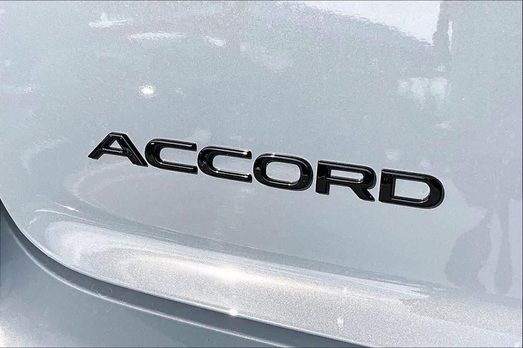new 2026 Honda Accord Hybrid car, priced at $35,377