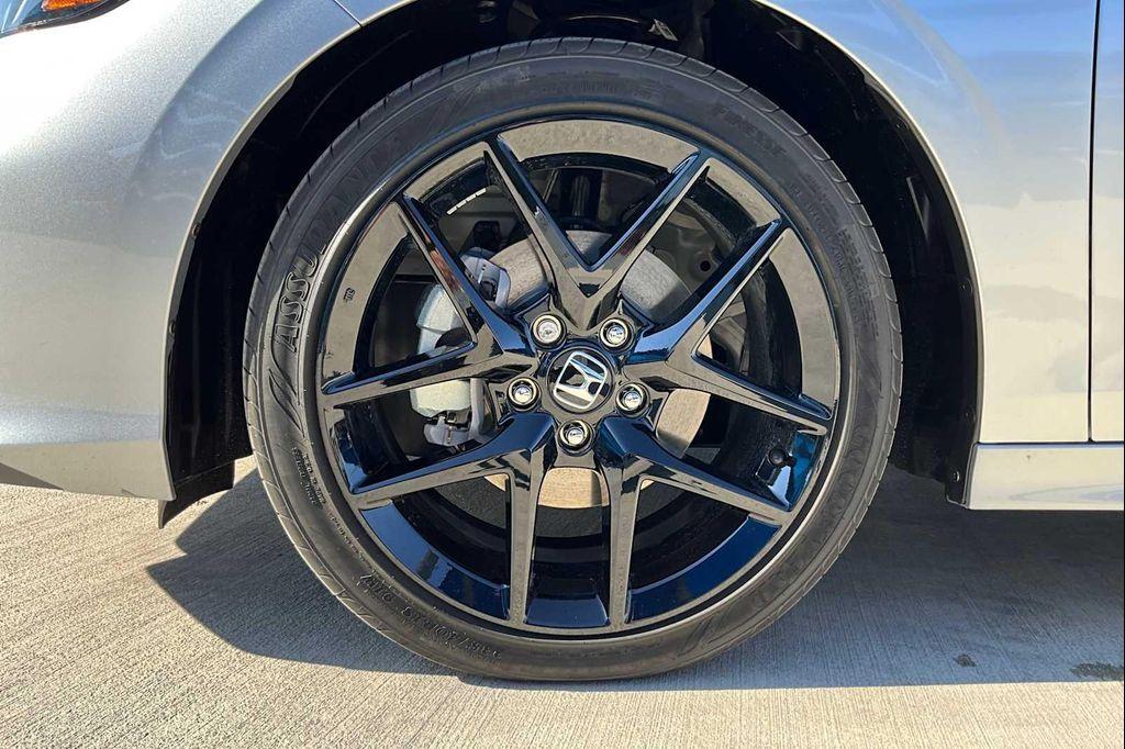 new 2026 Honda Civic Hybrid car, priced at $27,795