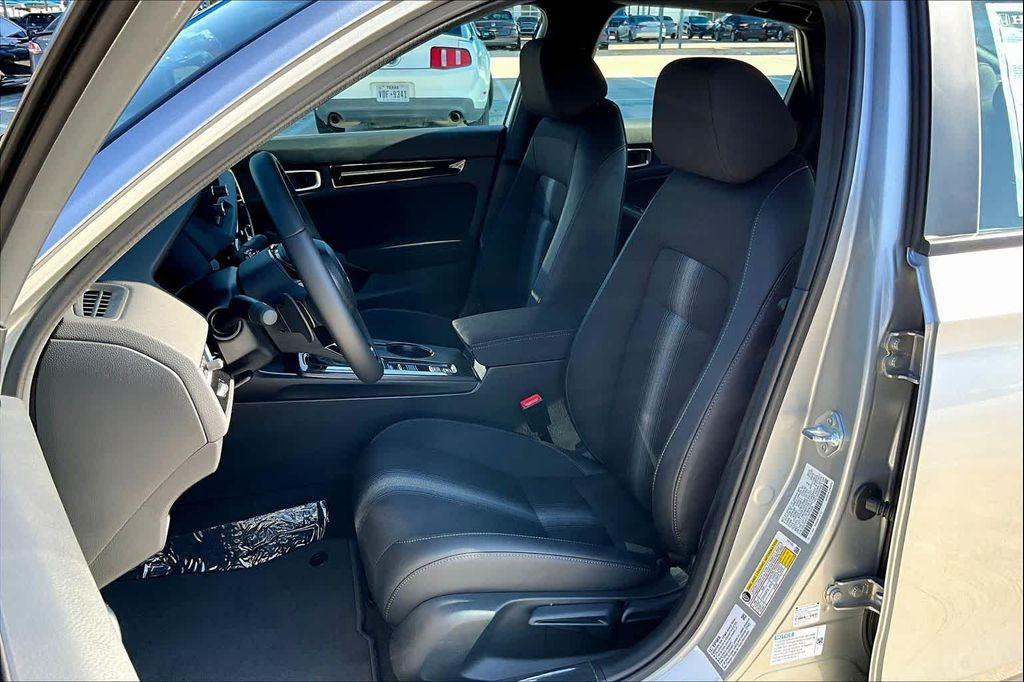 new 2026 Honda Civic Hybrid car, priced at $27,795