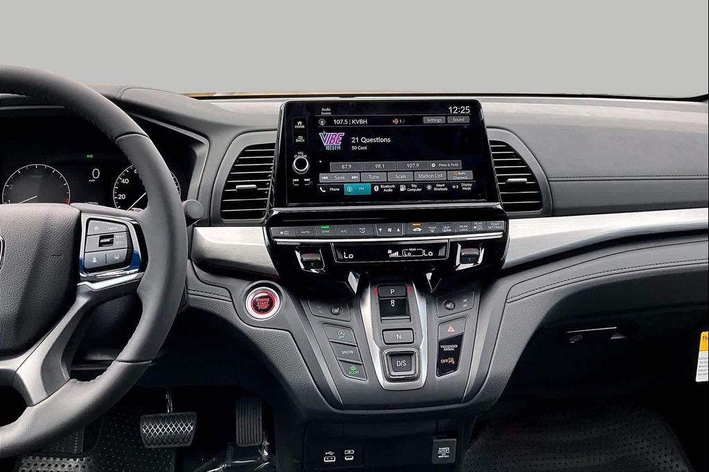 new 2026 Honda Odyssey car, priced at $45,615