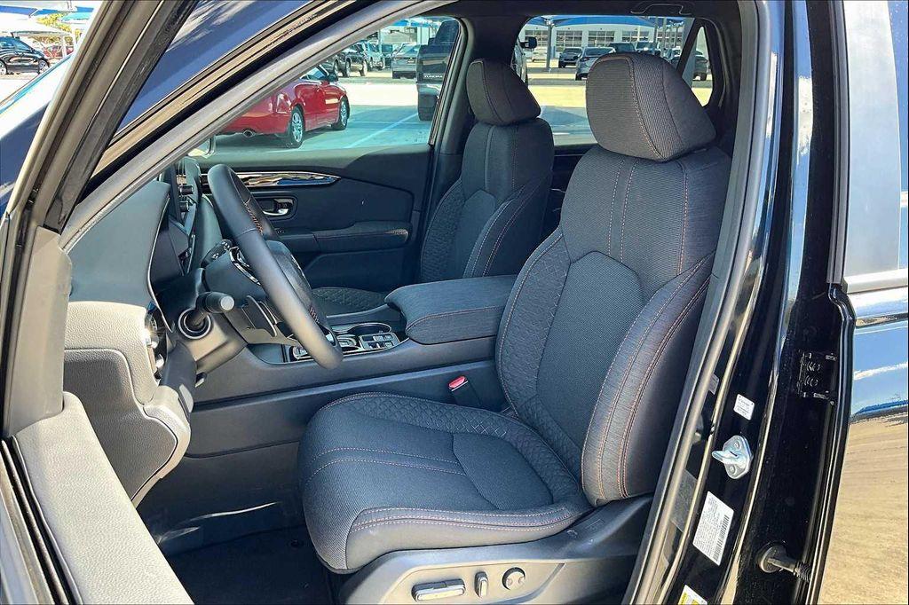 new 2025 Honda Pilot car, priced at $41,907