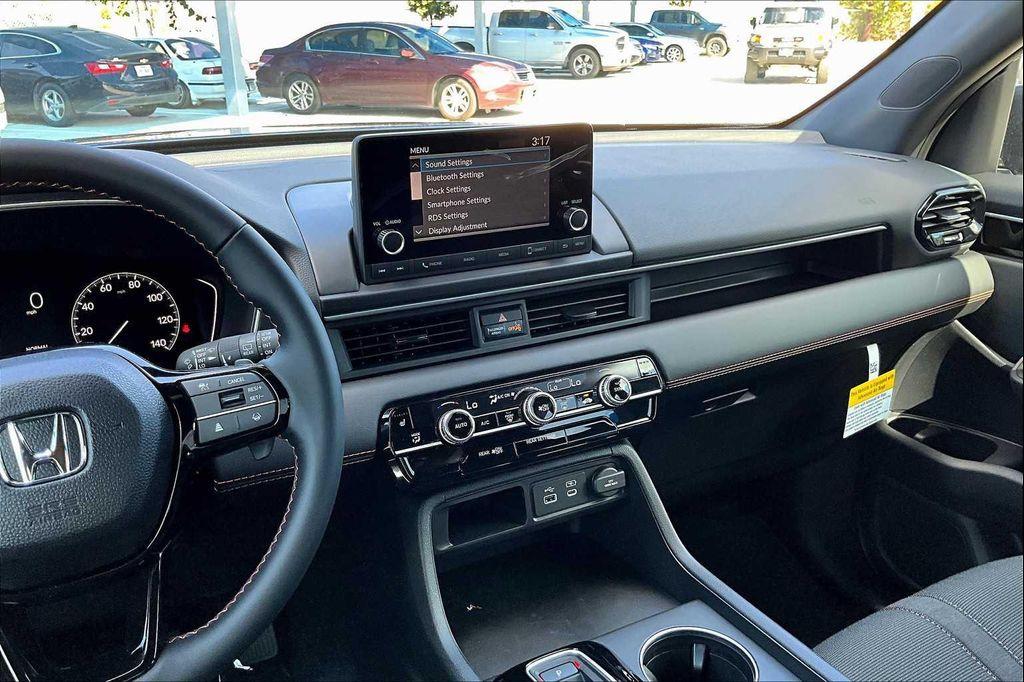 new 2025 Honda Pilot car, priced at $41,907