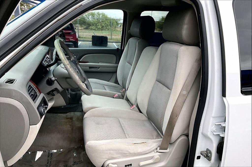 used 2009 GMC Yukon XL car, priced at $5,995