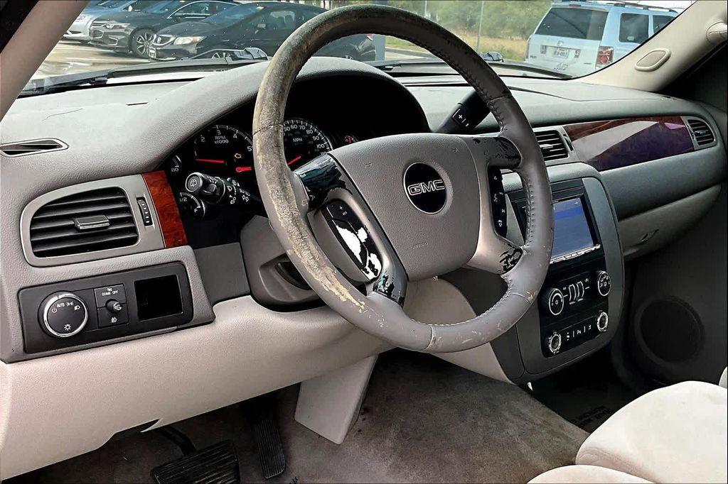 used 2009 GMC Yukon XL car, priced at $5,995