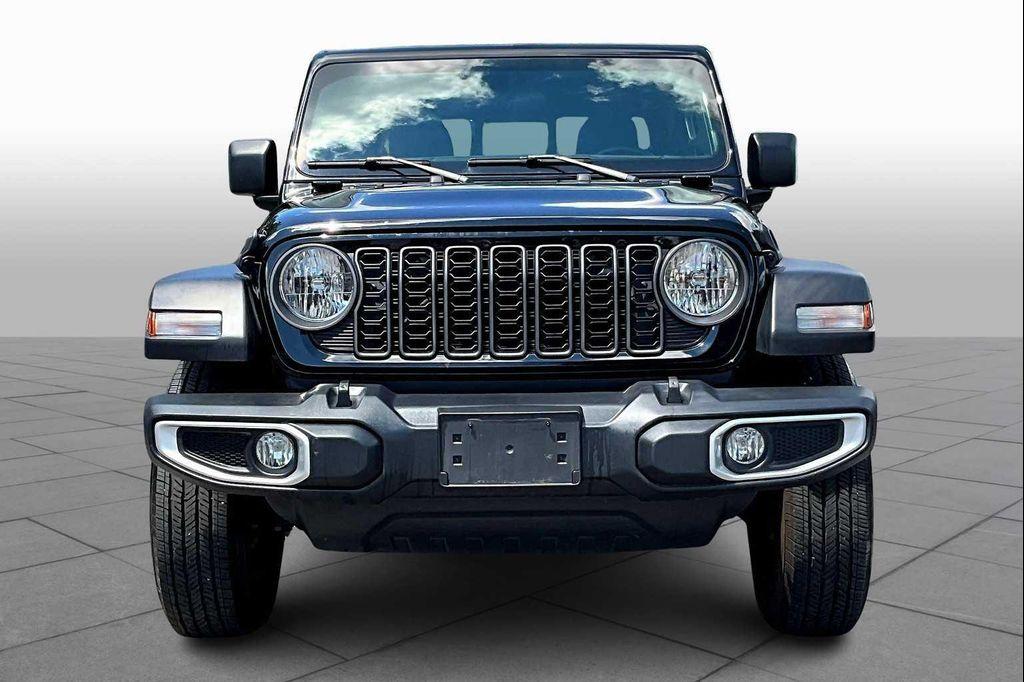used 2024 Jeep Gladiator car, priced at $32,215
