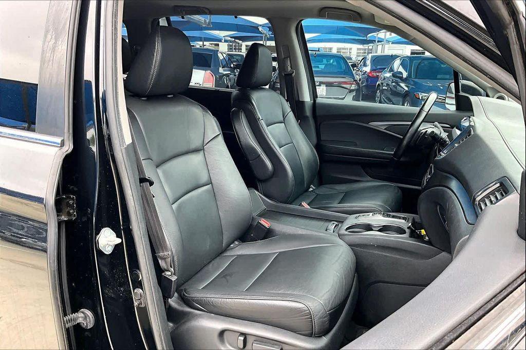 used 2021 Honda Pilot car, priced at $18,107