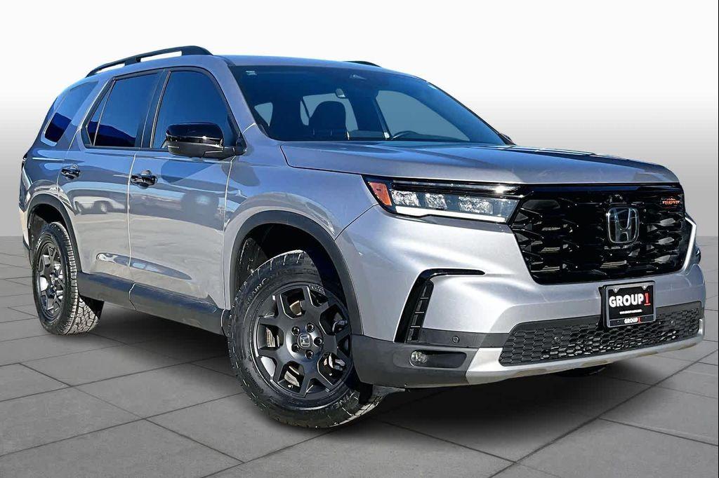 used 2024 Honda Pilot car, priced at $34,954