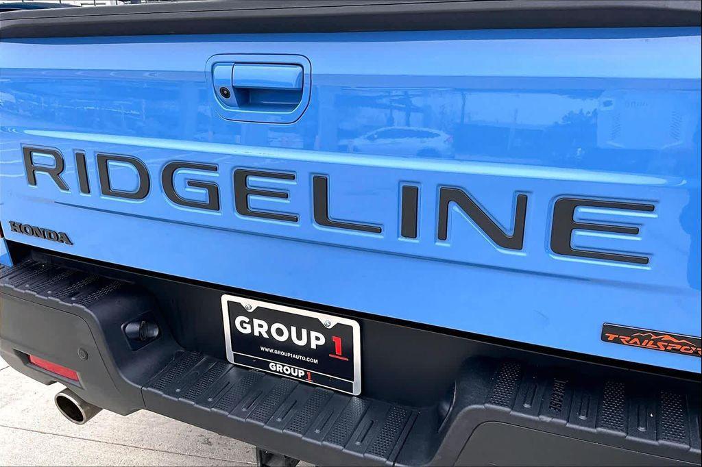 used 2025 Honda Ridgeline car, priced at $35,950