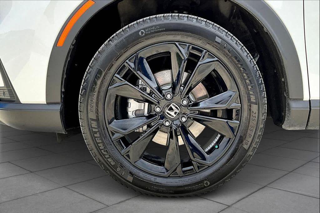 used 2024 Honda CR-V Hybrid car, priced at $31,953