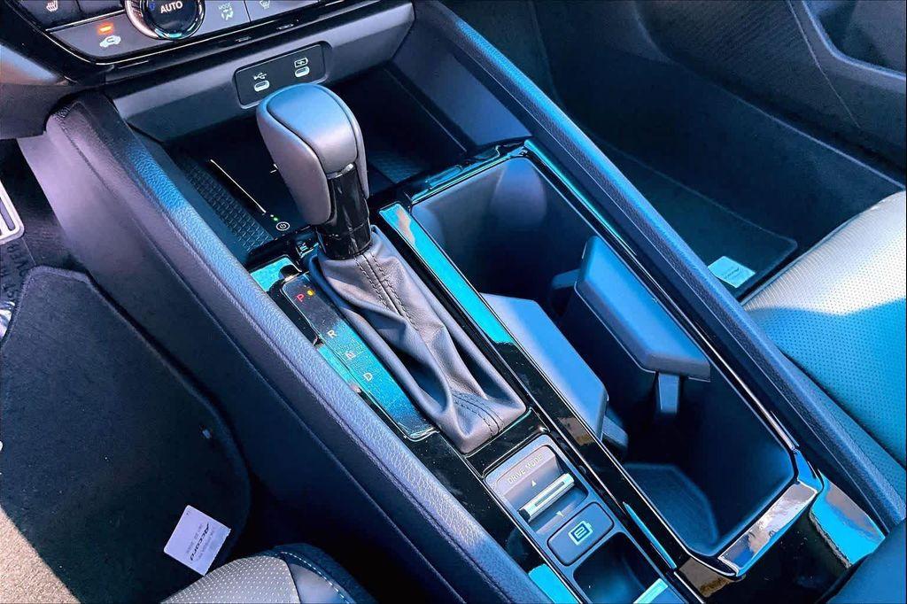 new 2026 Honda Accord Hybrid car, priced at $35,045