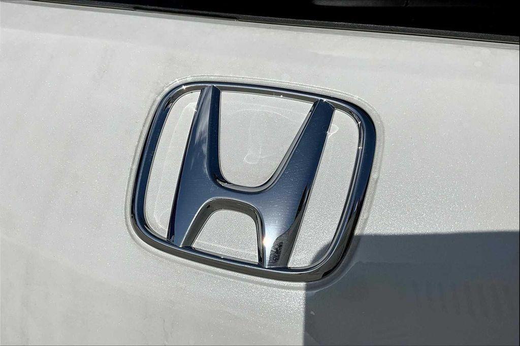 new 2026 Honda HR-V car, priced at $28,954