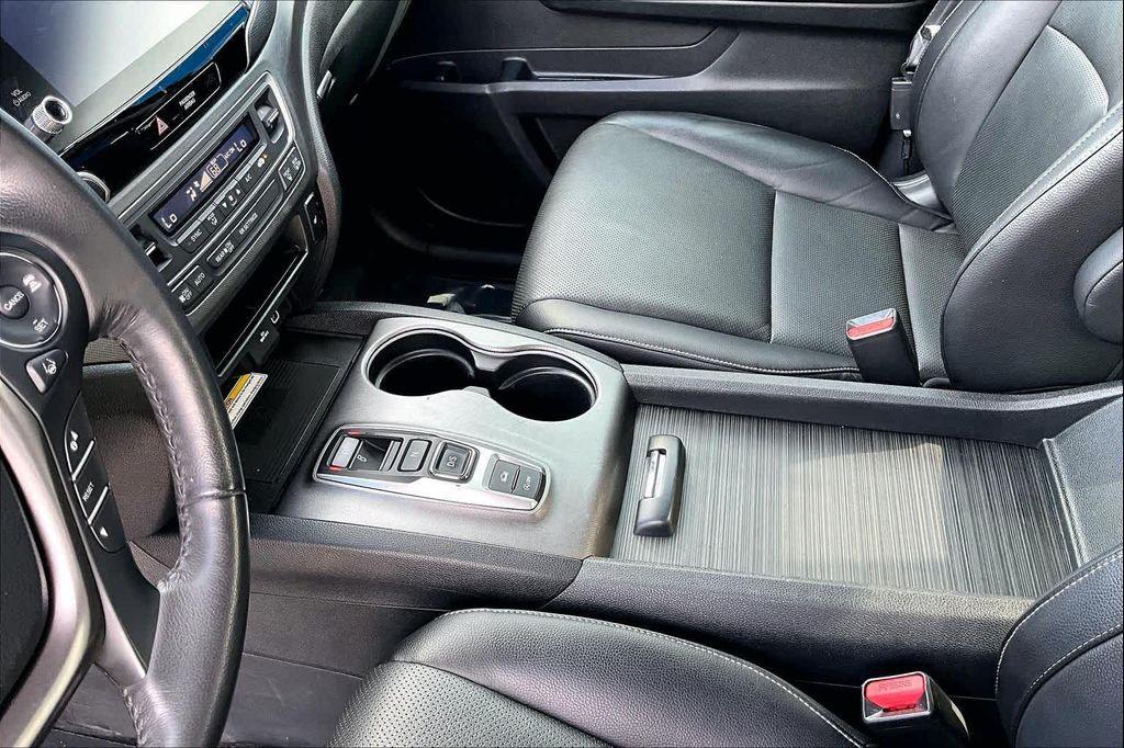 used 2023 Honda Ridgeline car, priced at $32,552