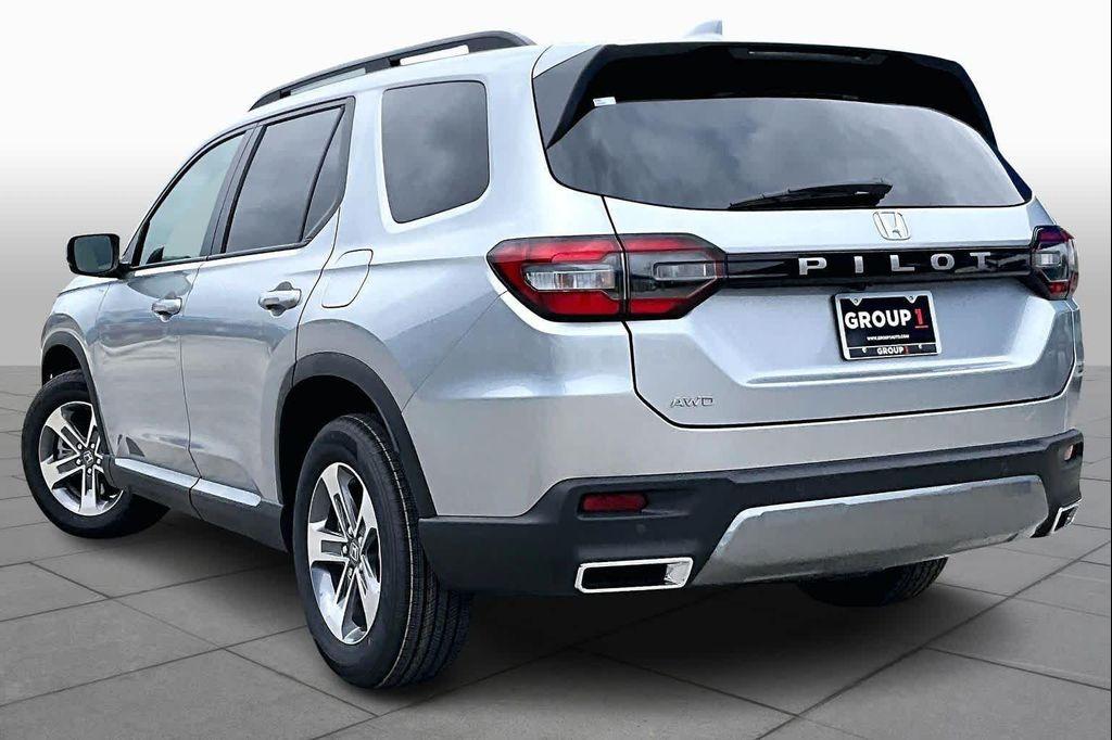 new 2026 Honda Pilot car, priced at $48,090
