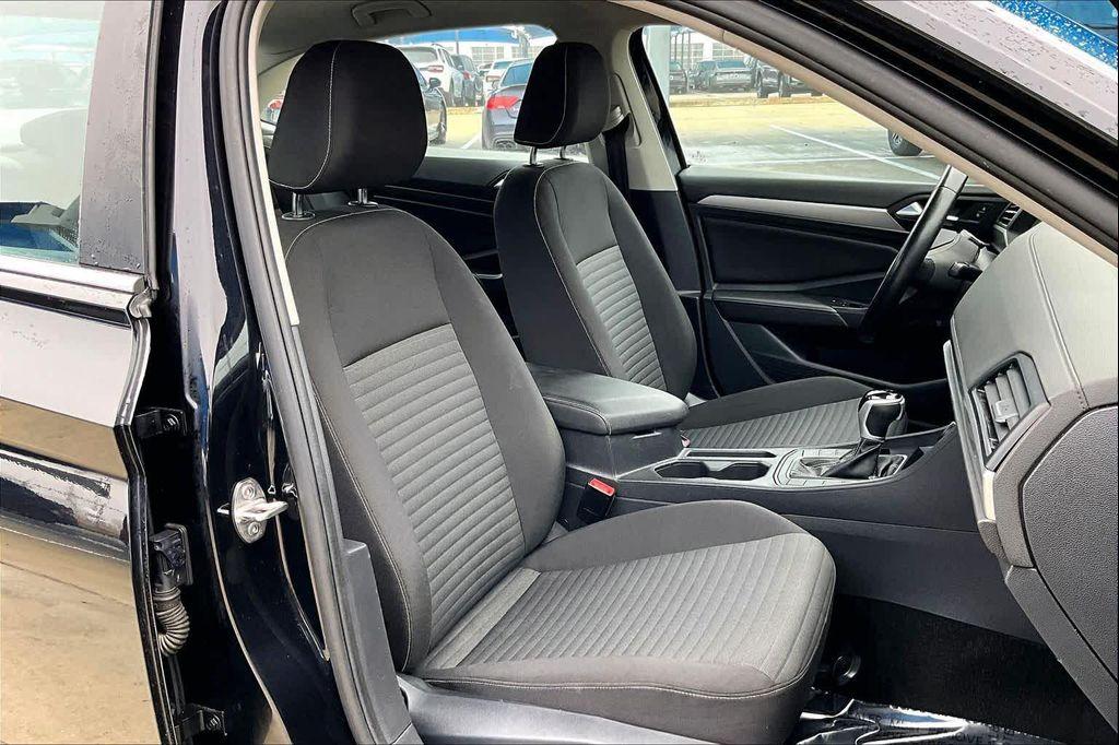 used 2024 Volkswagen Jetta car, priced at $16,952