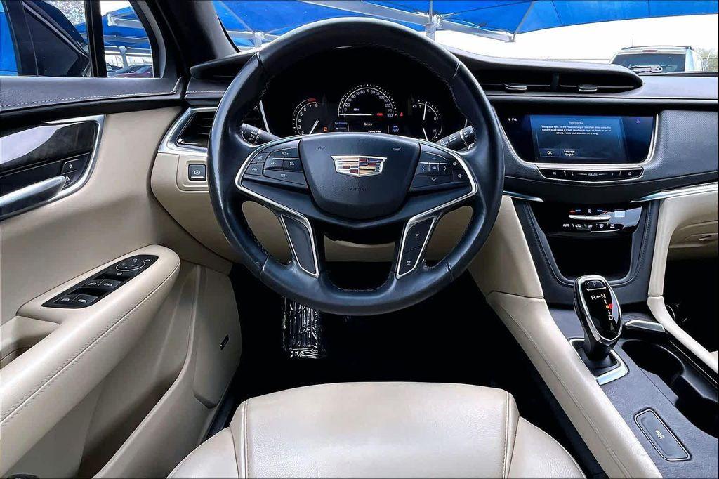 used 2018 Cadillac XT5 car, priced at $10,959