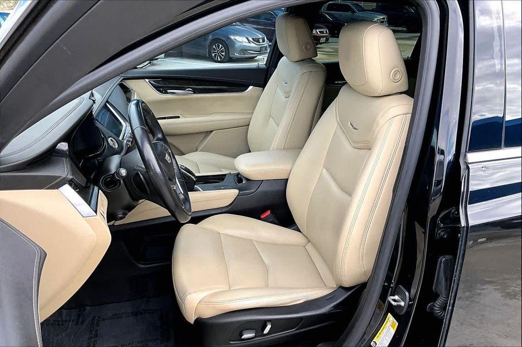 used 2018 Cadillac XT5 car, priced at $10,959