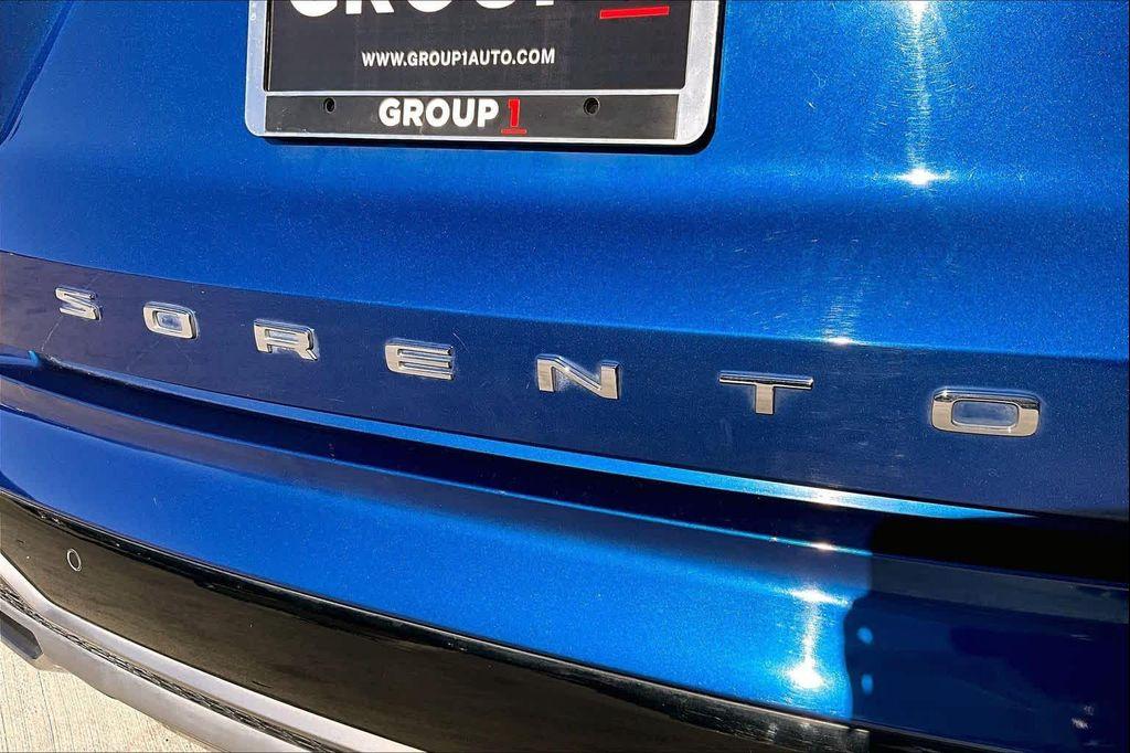 used 2021 Kia Sorento car, priced at $17,952