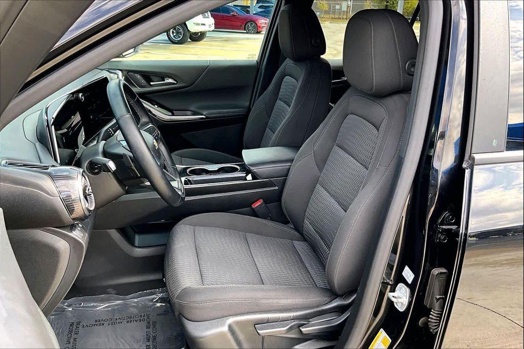 used 2025 Chevrolet Equinox car, priced at $23,200