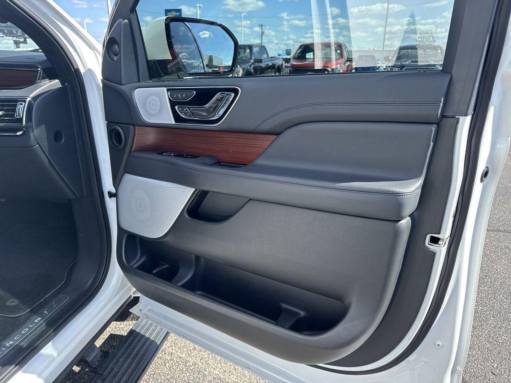 used 2024 Lincoln Navigator car, priced at $72,995