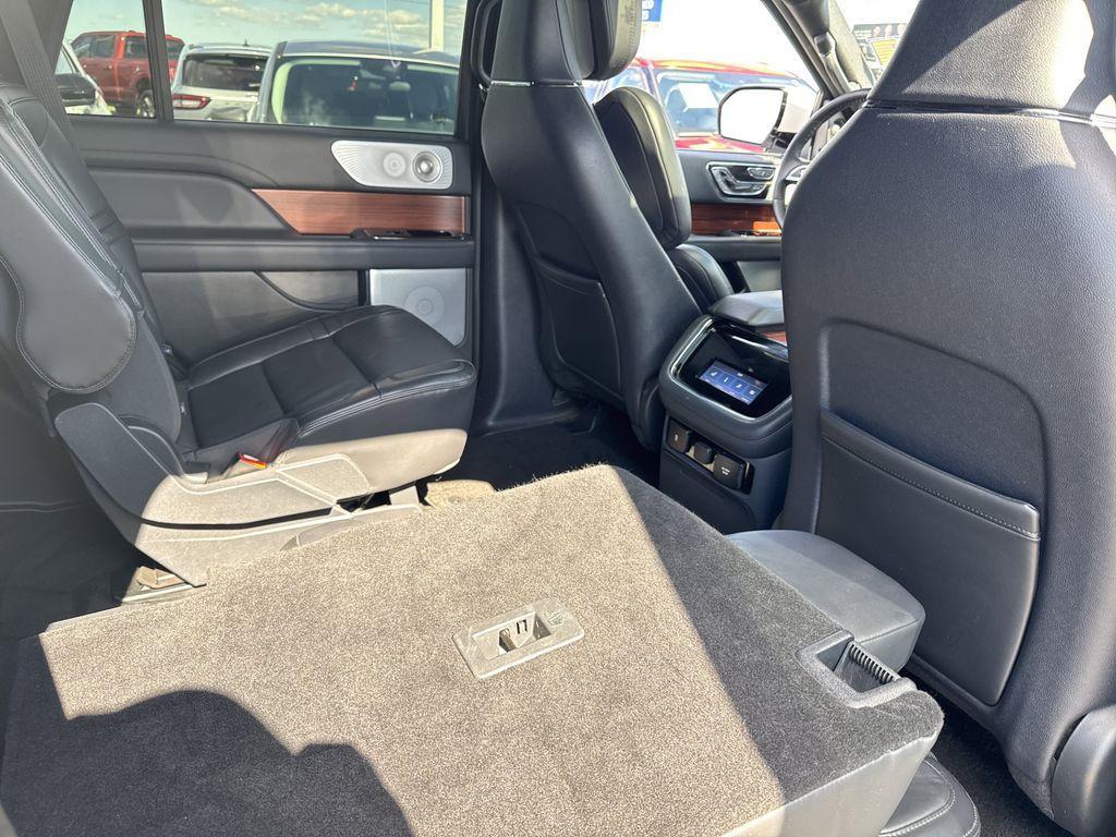 used 2024 Lincoln Navigator car, priced at $72,995