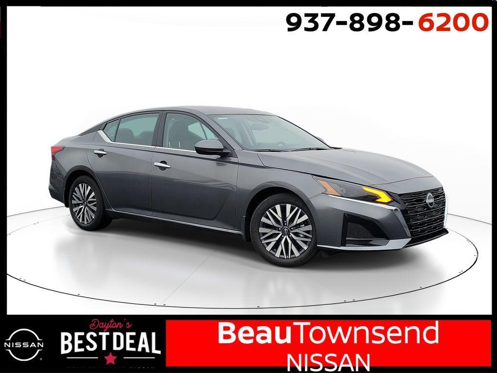 new 2025 Nissan Altima car