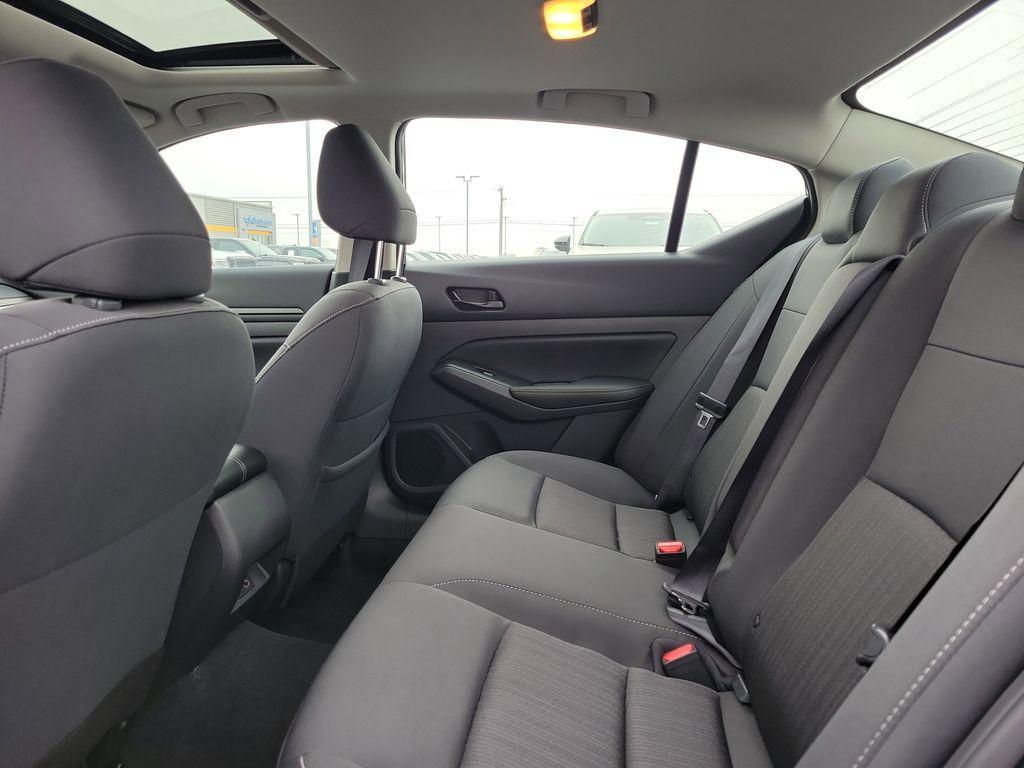 new 2025 Nissan Altima car