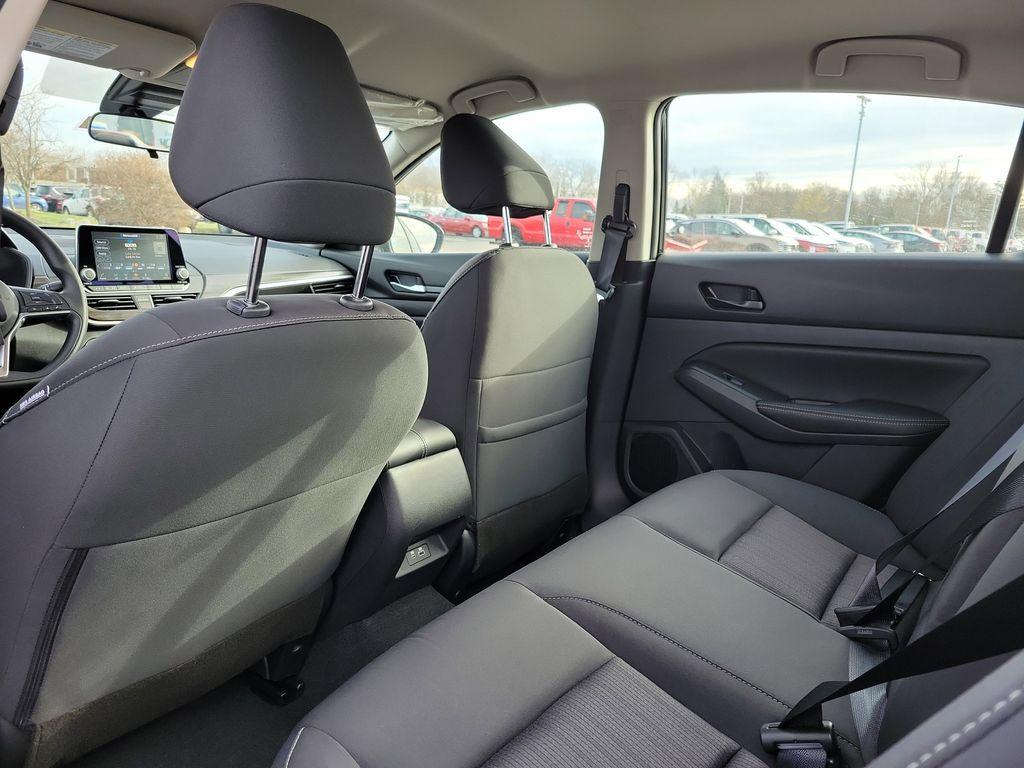 new 2025 Nissan Altima car