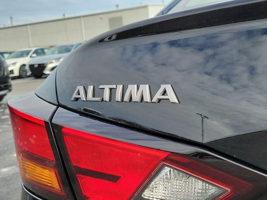 new 2025 Nissan Altima car