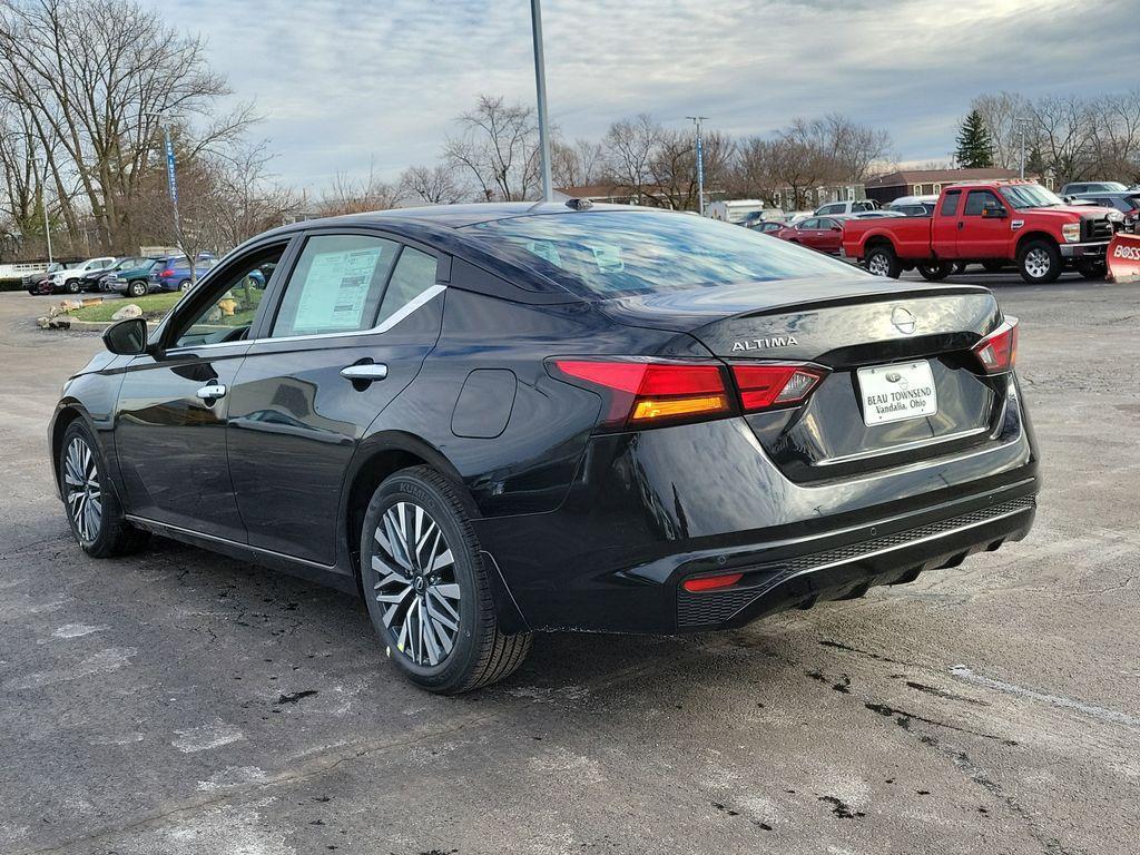 new 2025 Nissan Altima car