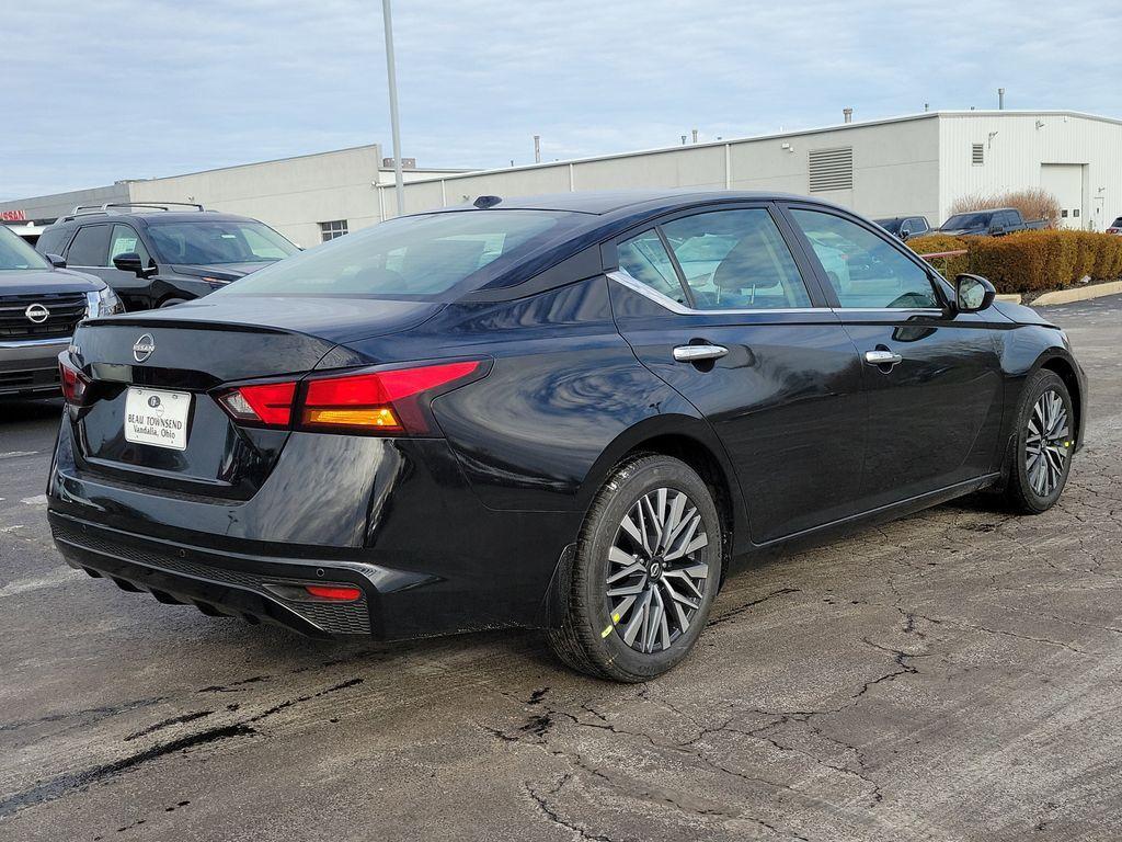 new 2025 Nissan Altima car
